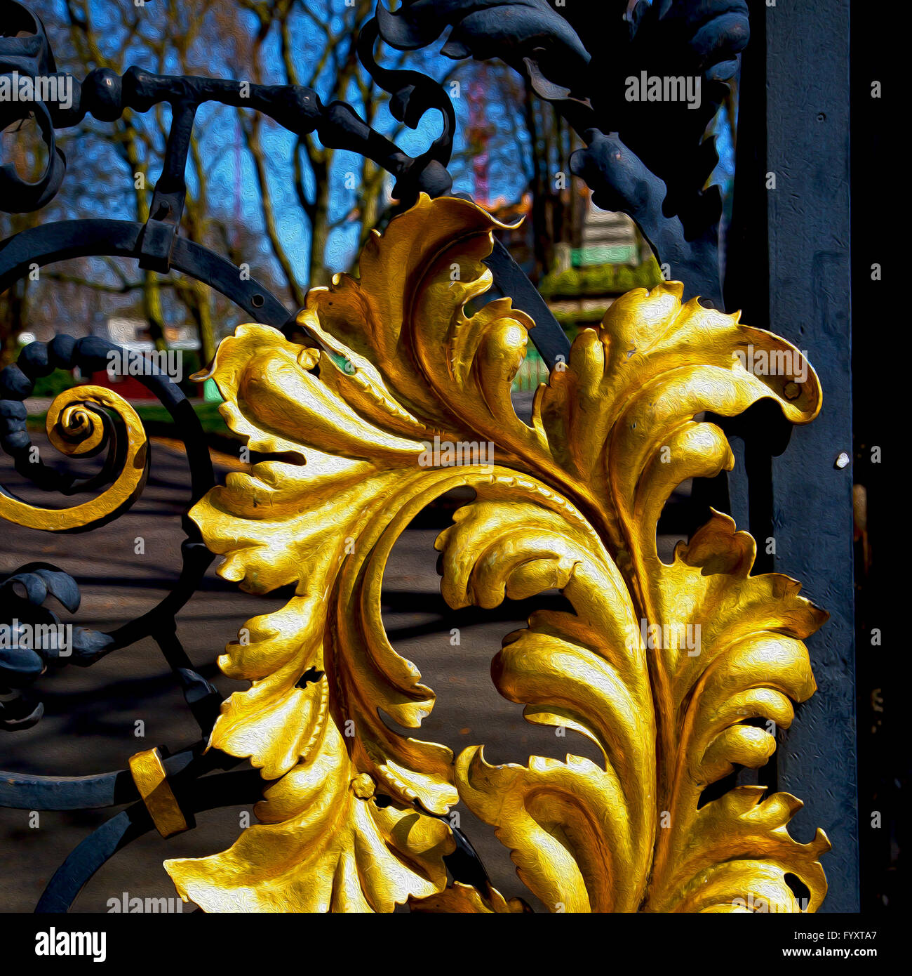in london england the old metal gate royal palace Stock Photo - Alamy