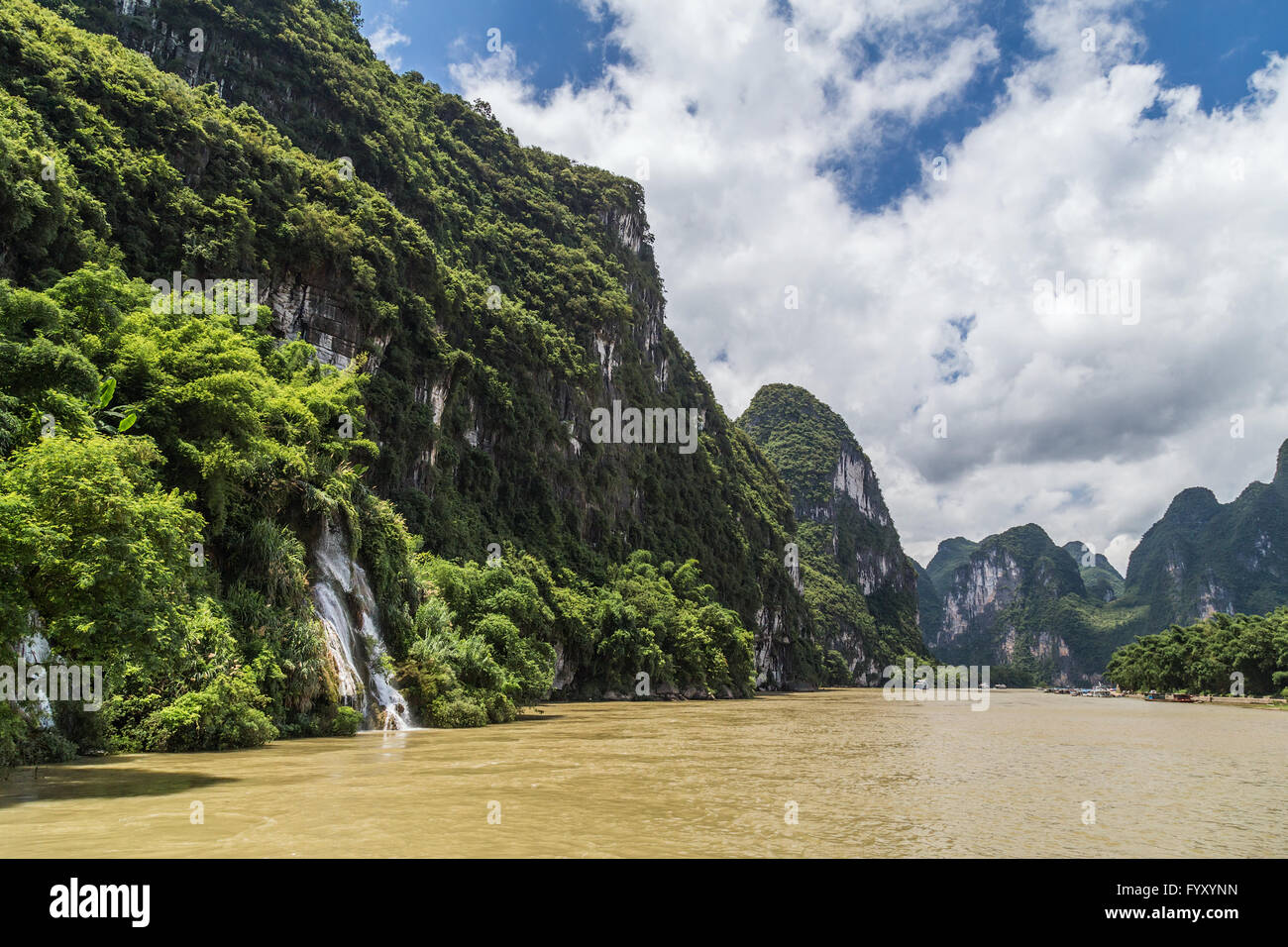 Karst mountains and limestone peaks of Li river in China Stock Photo ...