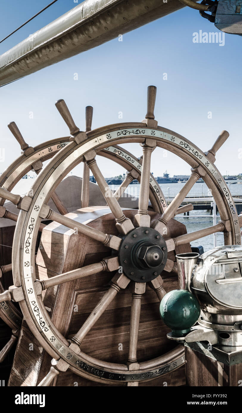 Steering wheel of an old sailing vessel, close up Stock Photo - Alamy