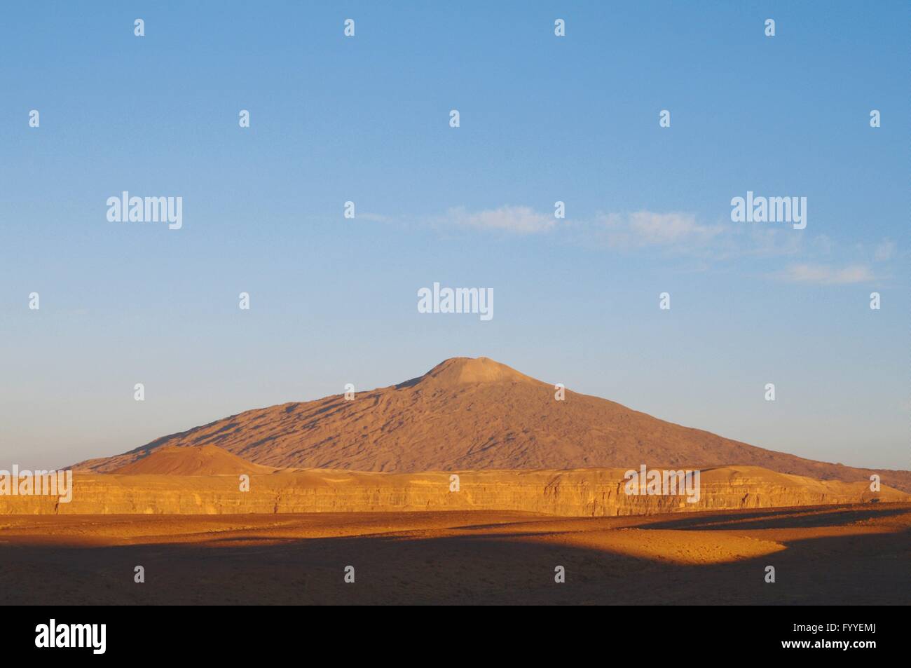 Pic Toussedé, sunrise at extinct volcano in the Tibesti Mountains - 29 December 2013 Stock Photo