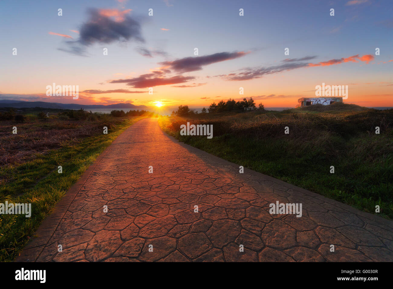 Sunset pathway hi-res stock photography and images - Alamy