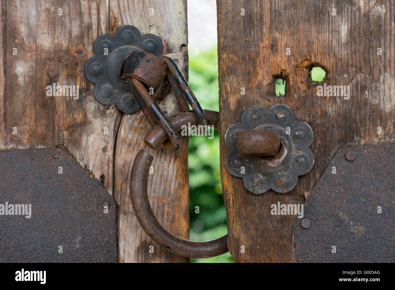 Traditional Korean lock Stock Photo Alamy