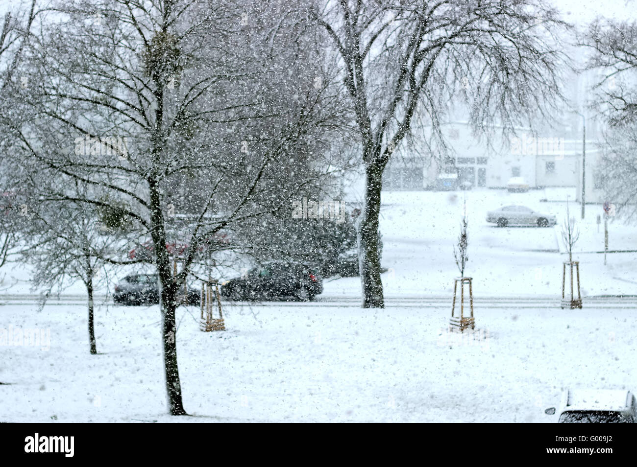 Snow showers Car Stock Photo Alamy