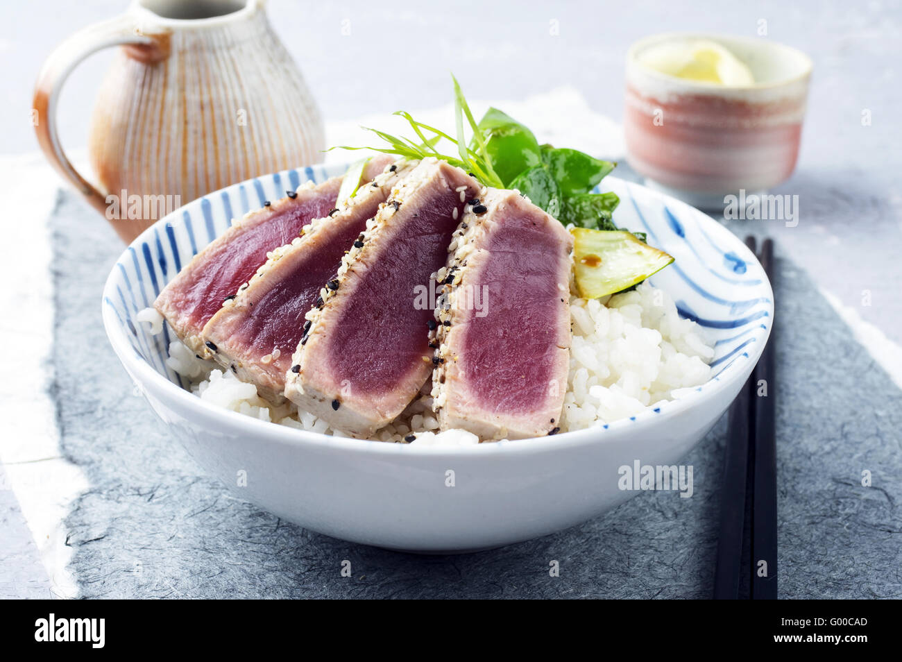 Tuna Tataki with Rice and Vegetable Stock Photo Alamy