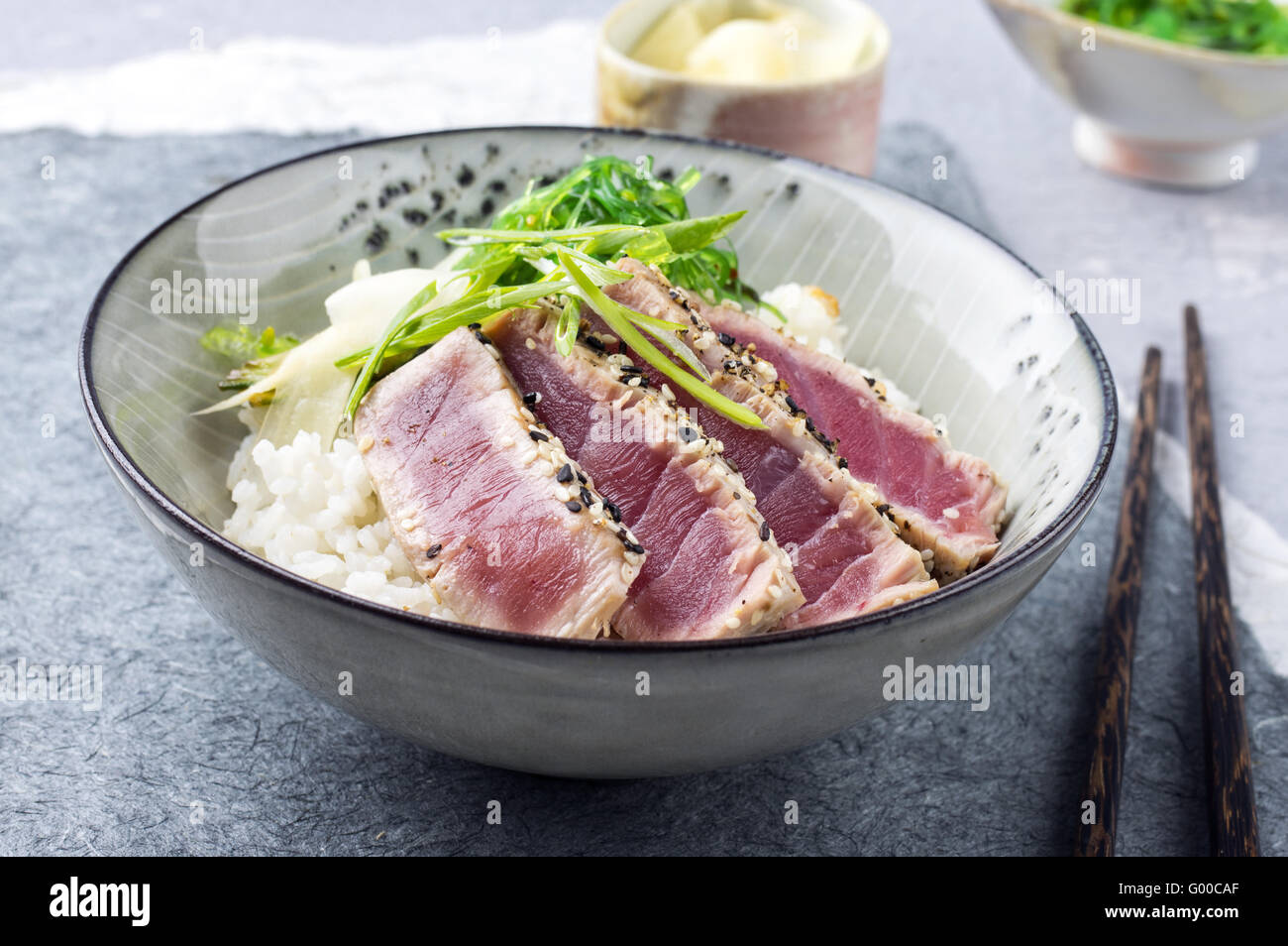 Tuna Tataki with Rice and Lettuce Stock Photo Alamy