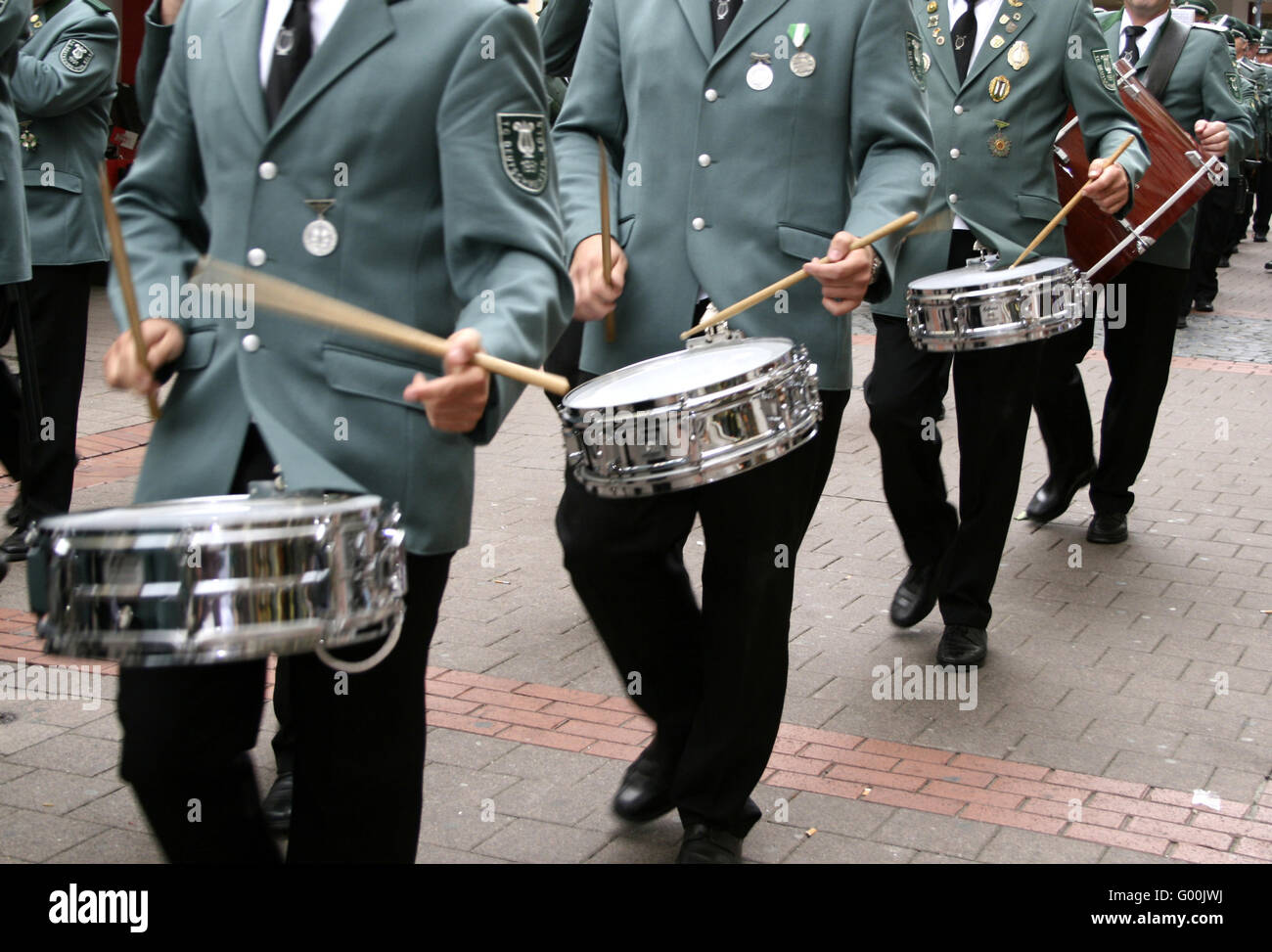 Band instrumente uniformen hi-res stock photography and images - Alamy