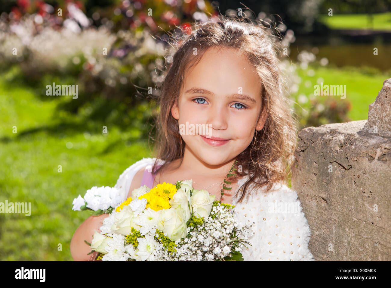 Wedding Flower Girl Stock Photo Alamy