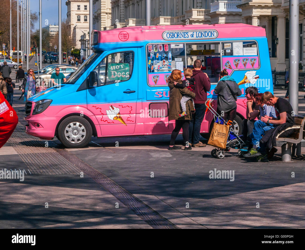 Ice Cream Van with customers, Exhibition Road, London Stock Photo