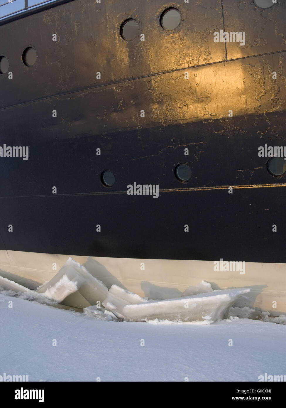 Hull of an icebreaker Stock Photo Alamy