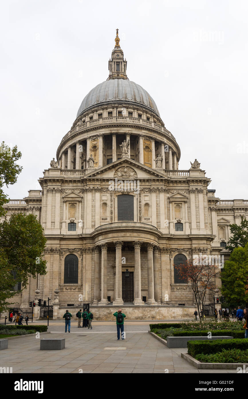 St Paul's Cathedral, London, England. View of the South entrance from St Paul's Churchyard Stock Photo