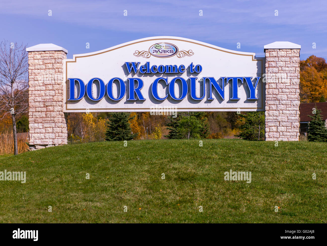 Sturgeon Bay Wi 25 Oct 2015 Sign That Welcomes You To Door
