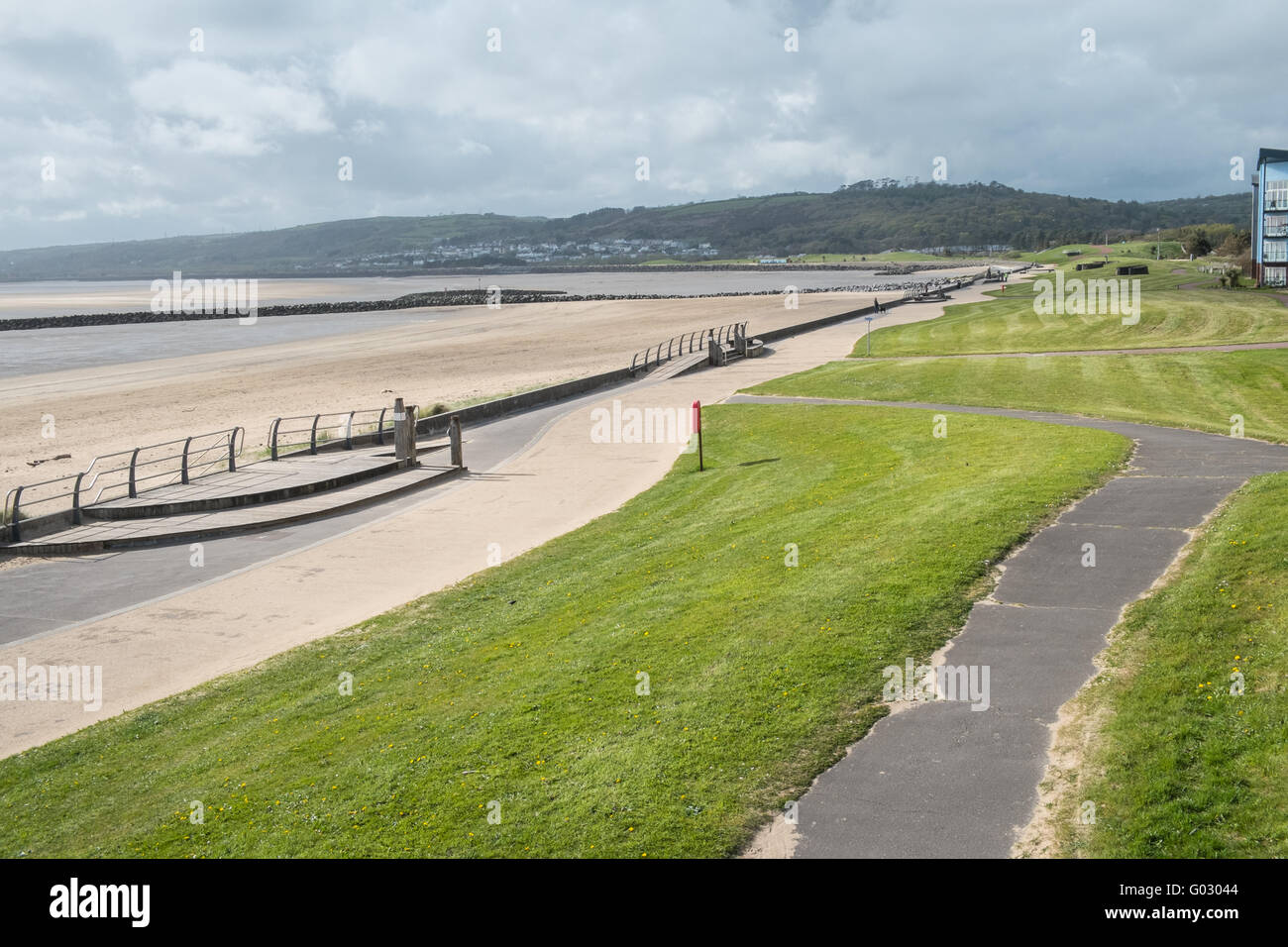 Llanelli beach hires stock photography and images Alamy