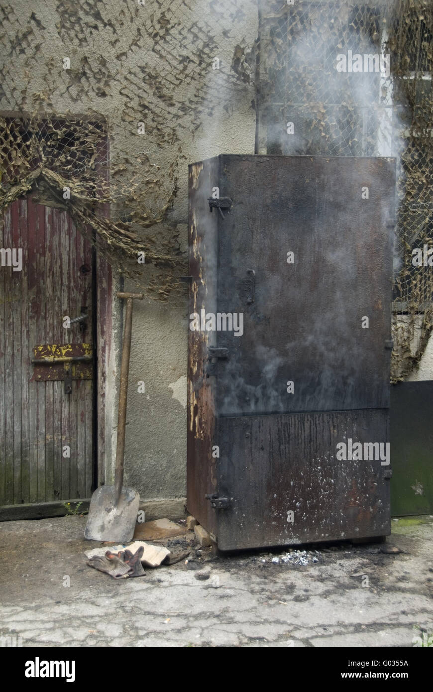 Smoke oven hires stock photography and images Alamy