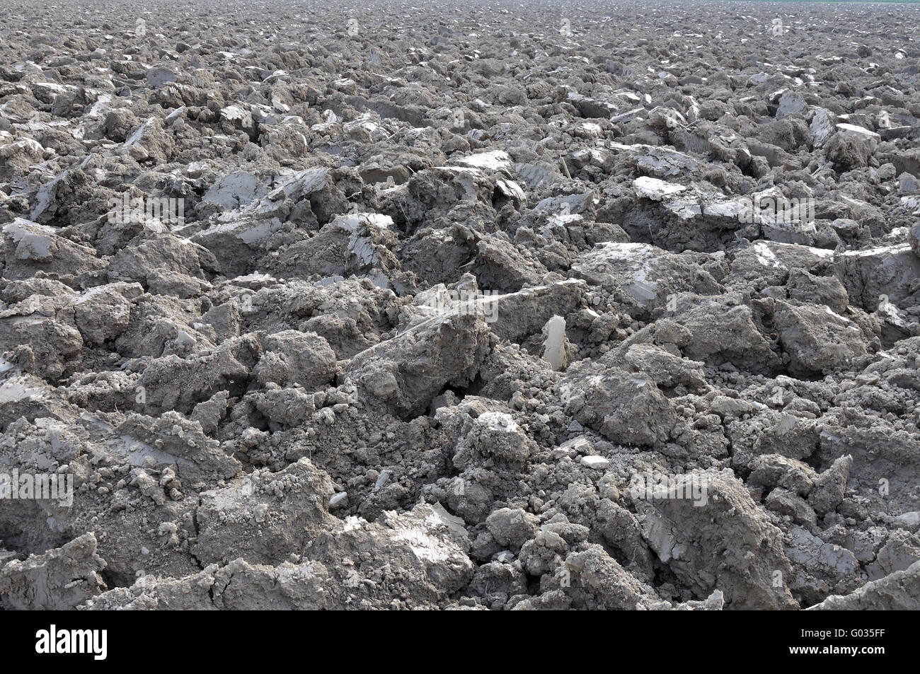 Field clods of earth hi-res stock photography and images - Alamy