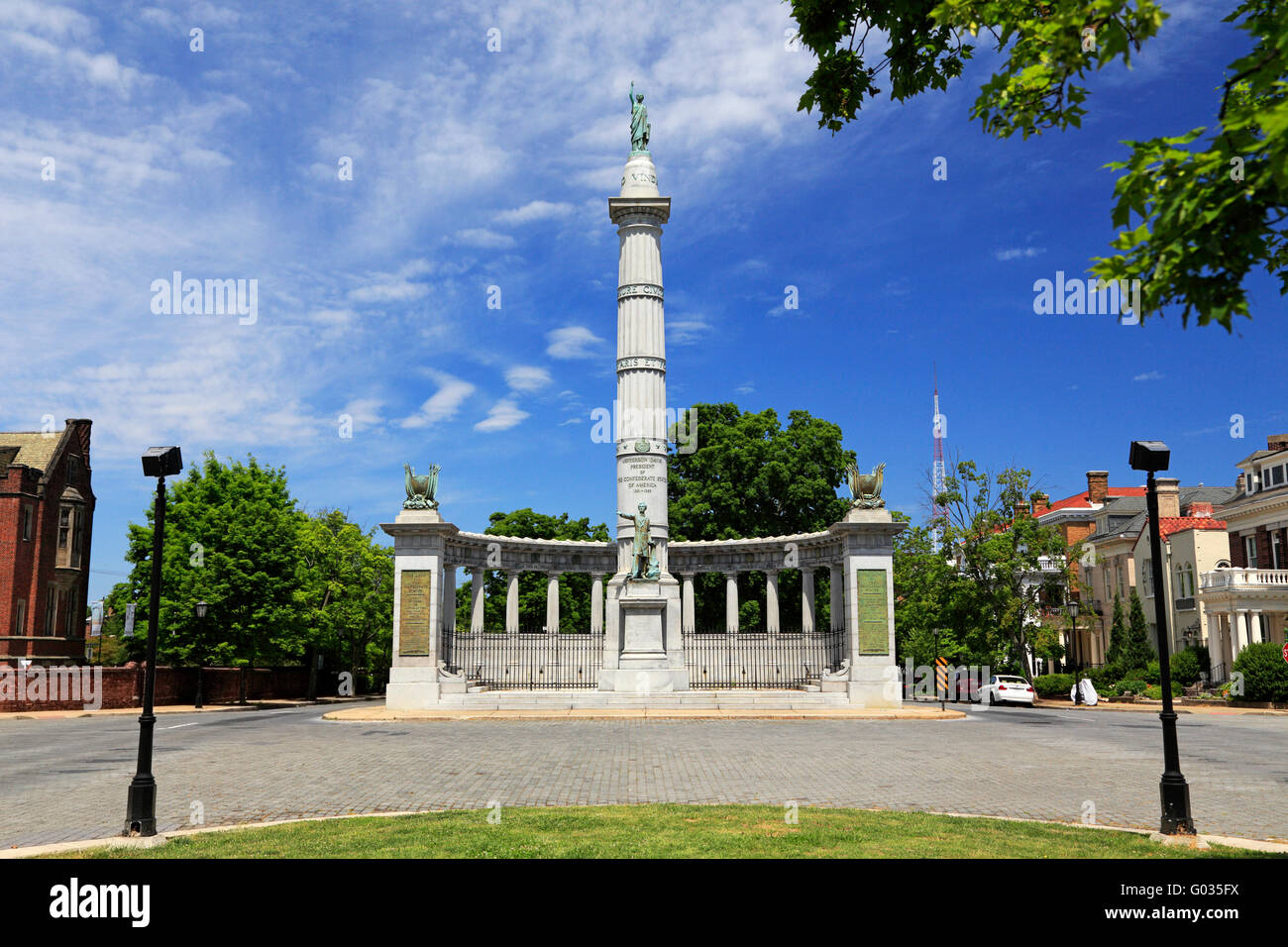 Jefferson Davis memorial on Monument Avenue, Richmond, Virginia Stock Photo