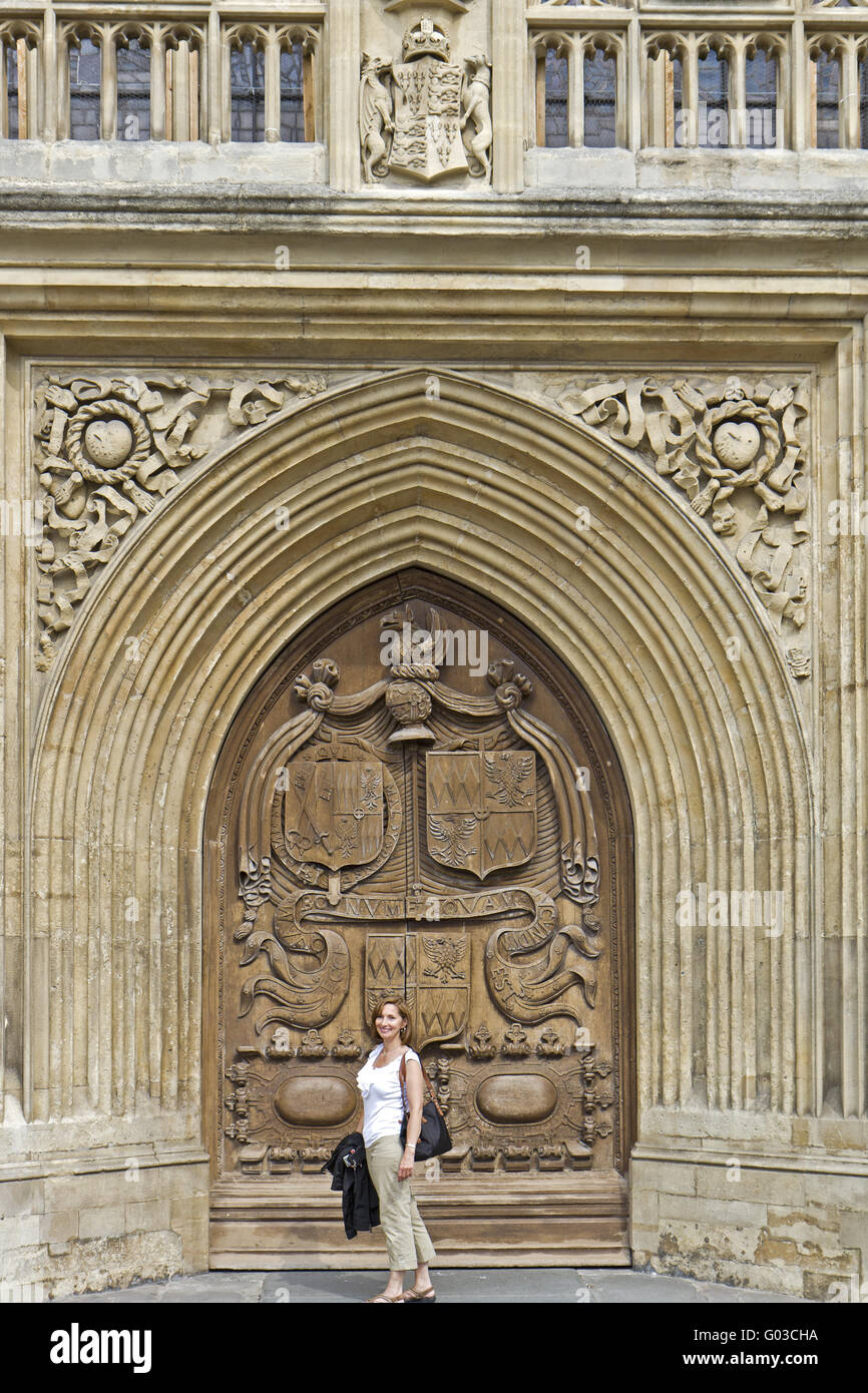UK Somerset Bath Lady At The Abbey West Door Stock Photo - Alamy