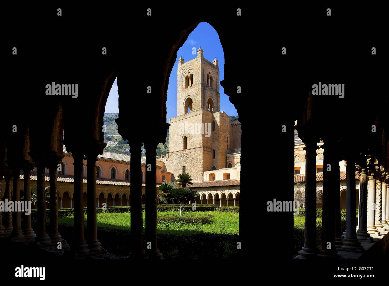 Kathedrale monreale hi-res stock photography and images - Alamy
