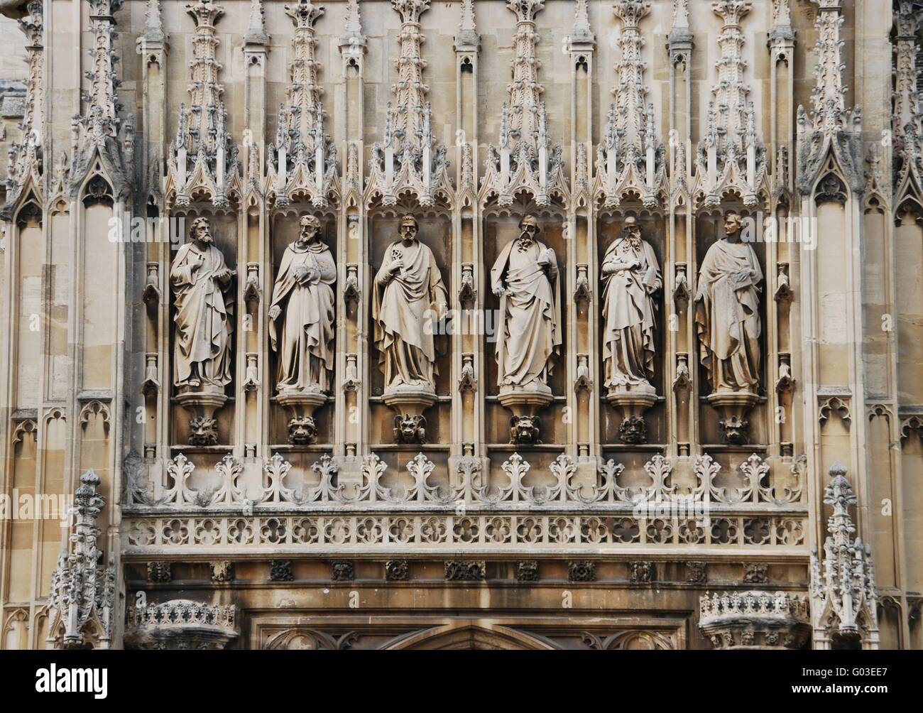 Famous sculptures uk hires stock photography and images Alamy