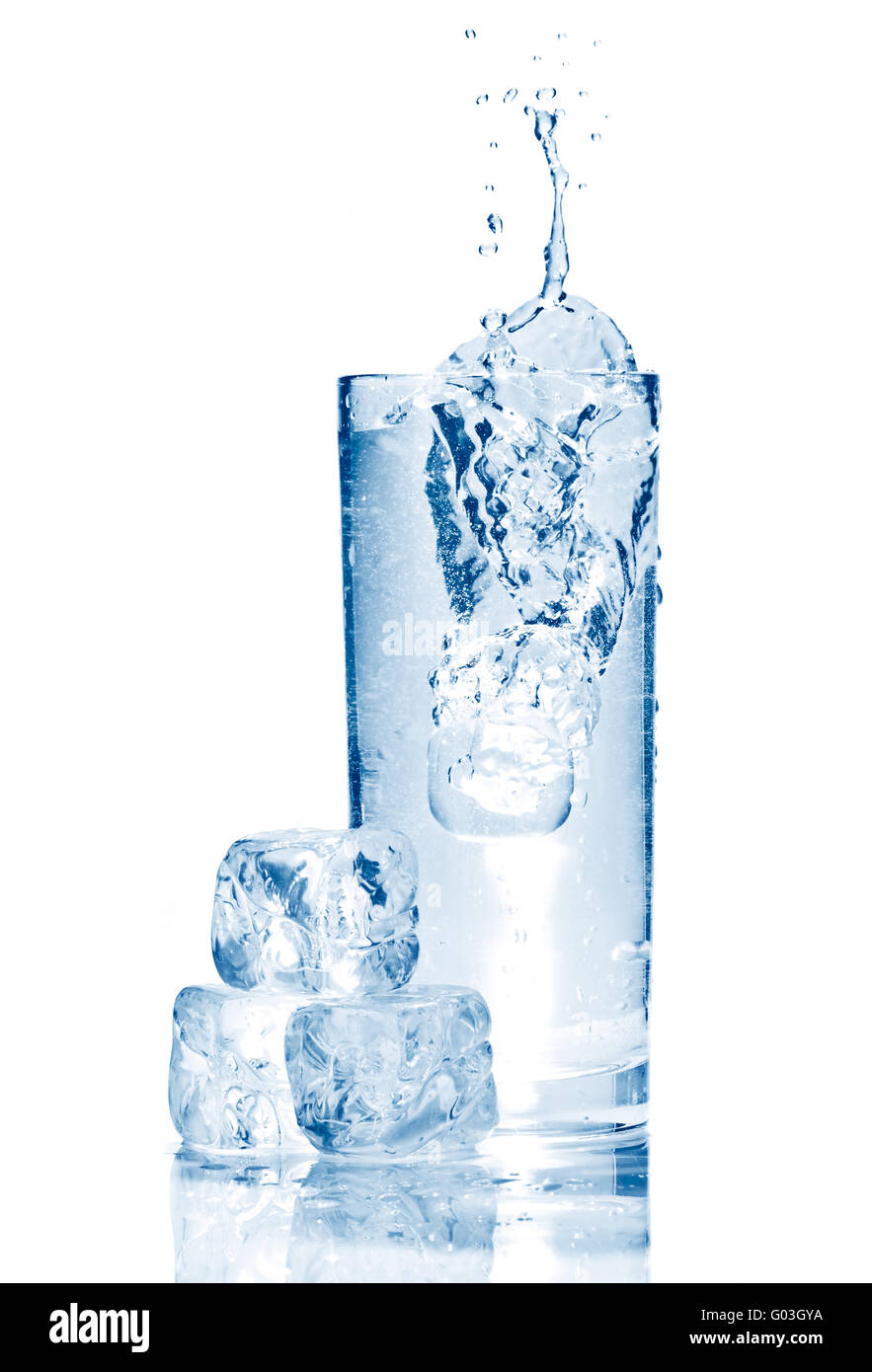 Water splash in glasse with ice isolated on white Stock Photo - Alamy