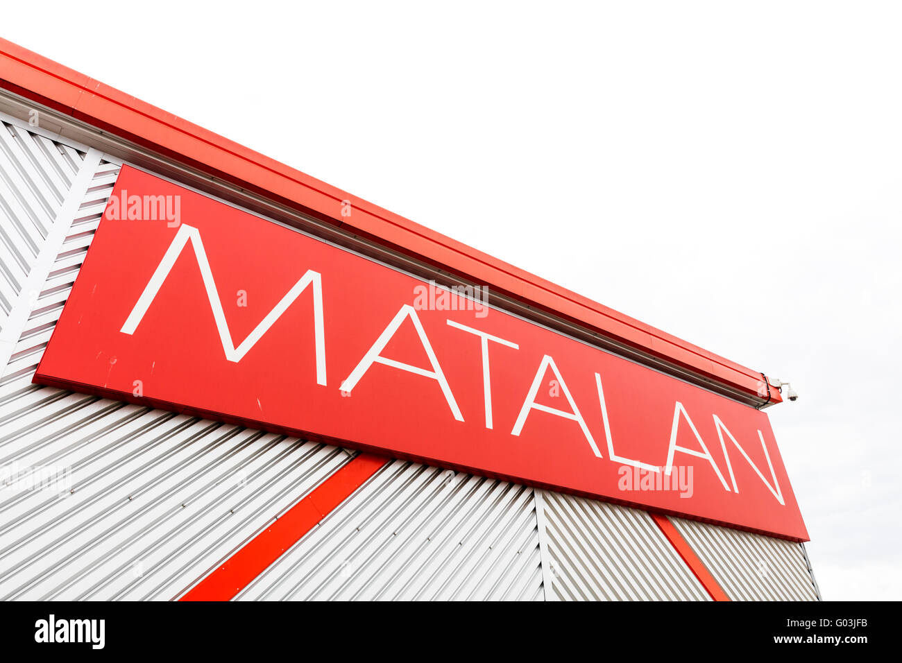 Matalan clothing retailer shop sign name store exterior logo UK England housewares  retail shops stores shopping company Stock Photo