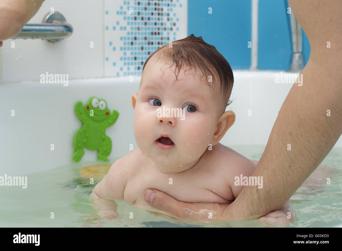 Newborn baby bathe and swim Stock Photo Alamy