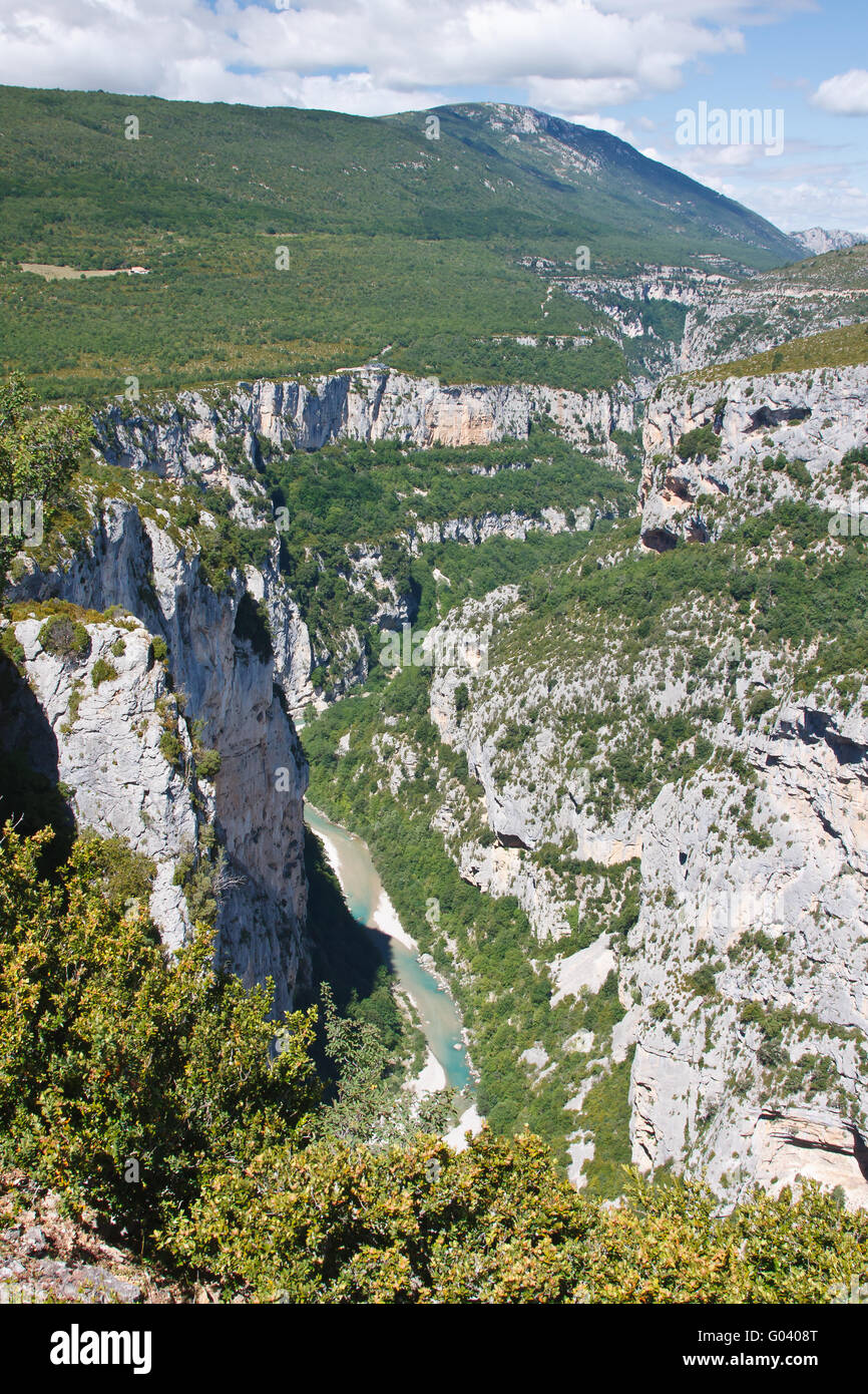 Verdon Rifts river verdon and canyon Stock Photo - Alamy