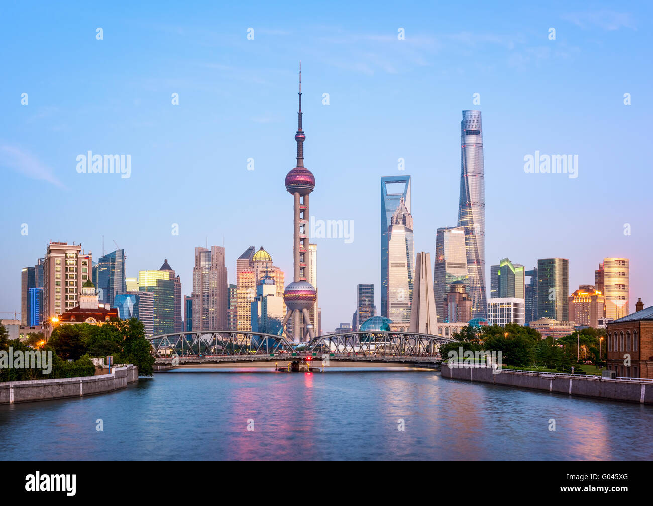 Shanghai pudong river hi-res stock photography and images - Alamy