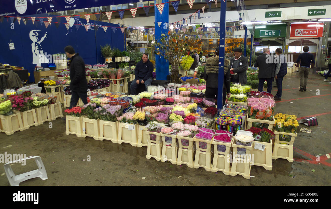 Roses on sale by Dennis Edwards Flowers at New Covent Garden Market, London Stock Photo