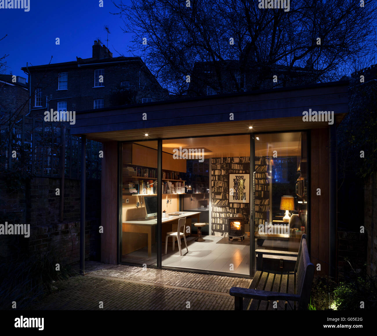 Garden office interior hi-res stock photography and images - Alamy