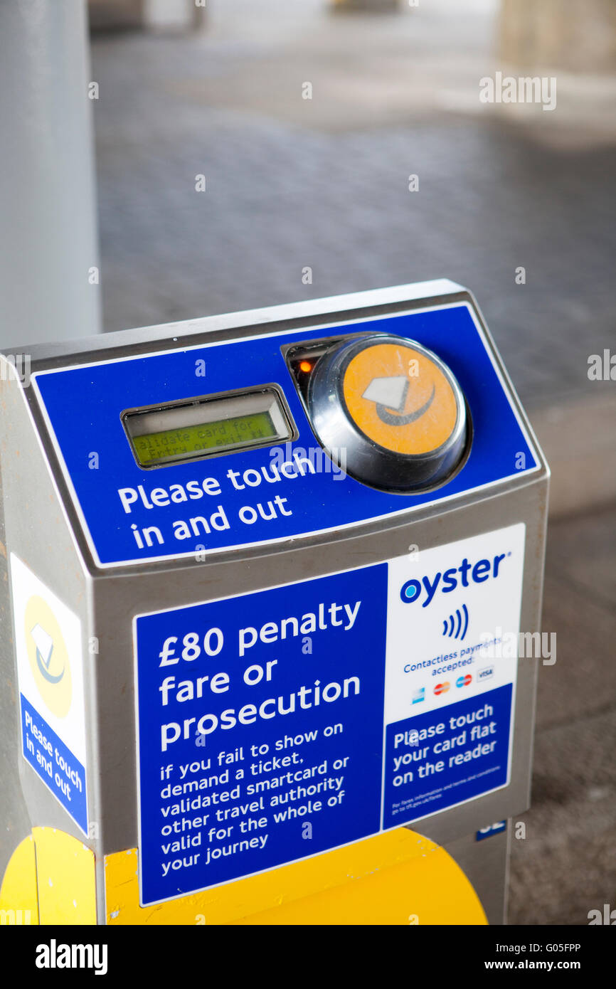 London Transport Oyster touch pad Contactless Stock Photo