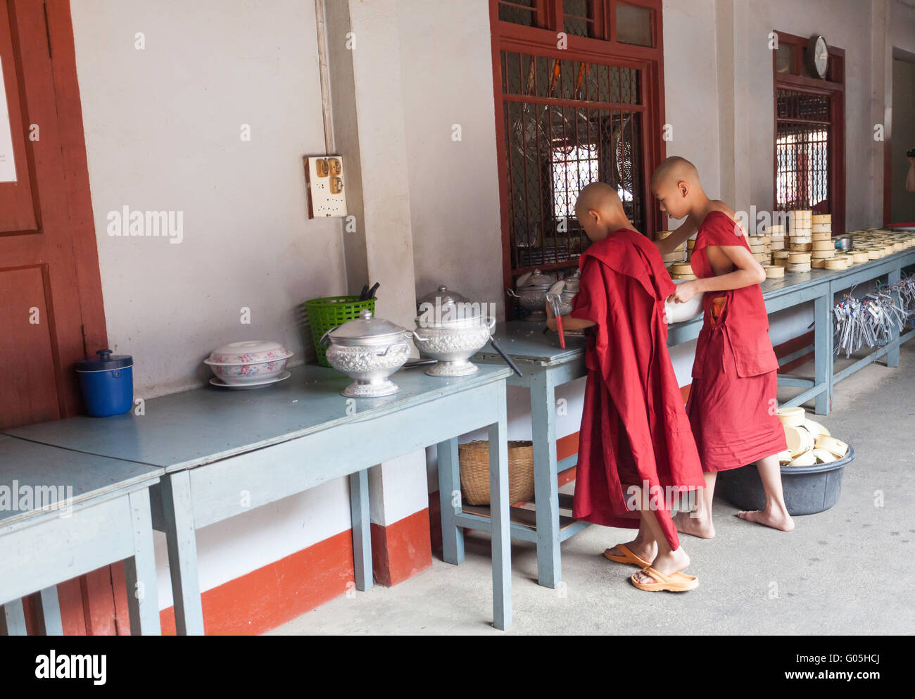 Young monks are trained at WAT JONG KHAM dates back to at least the 13th century - KENGTUNG also known as KYAINGTONG, MYANMAR Stock Photo