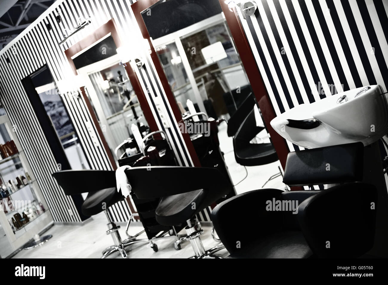 Interior of luxury modern hairdressing salon in pi Stock Photo Alamy