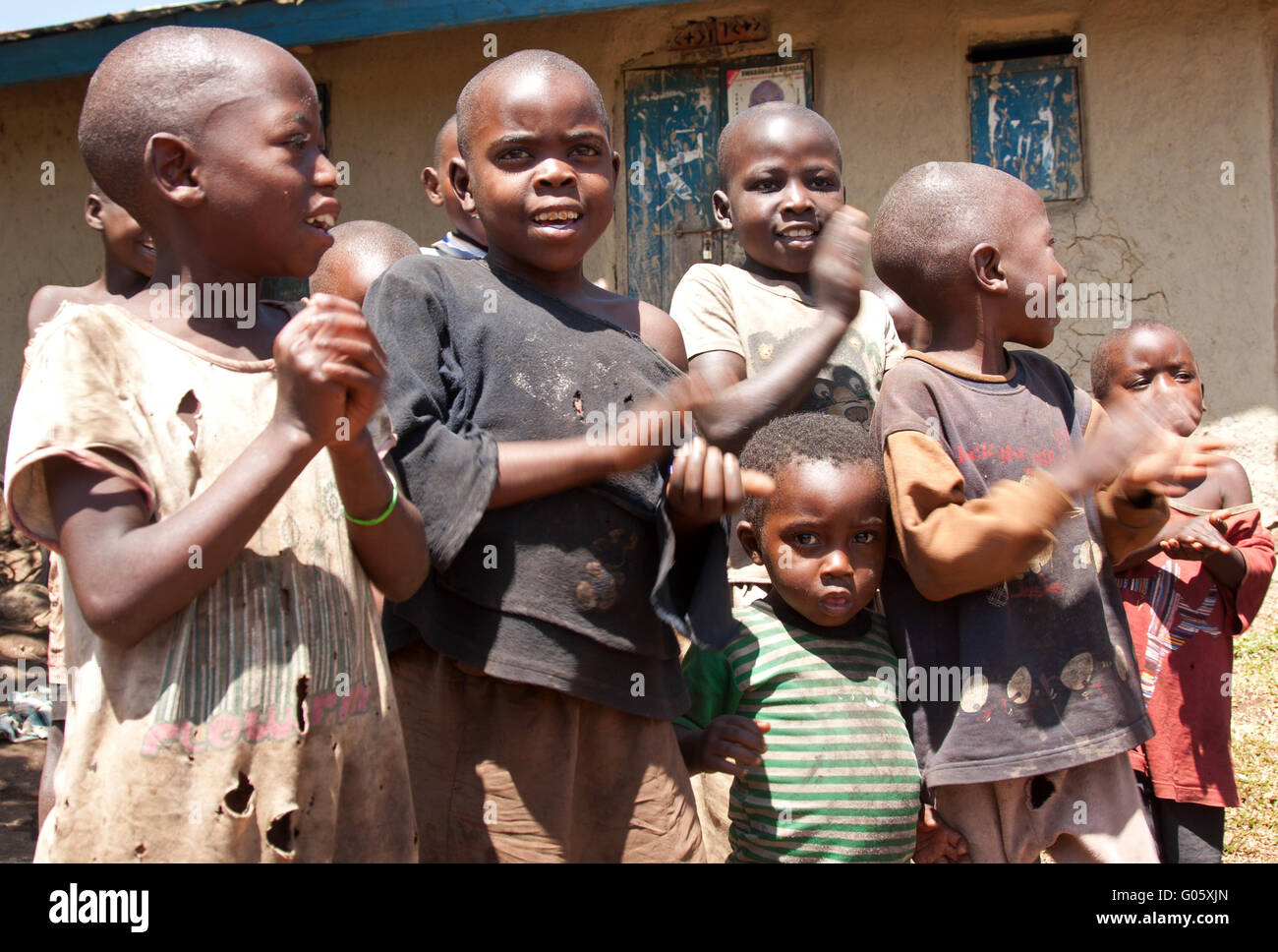 Children starving africa hi-res stock photography and images - Alamy