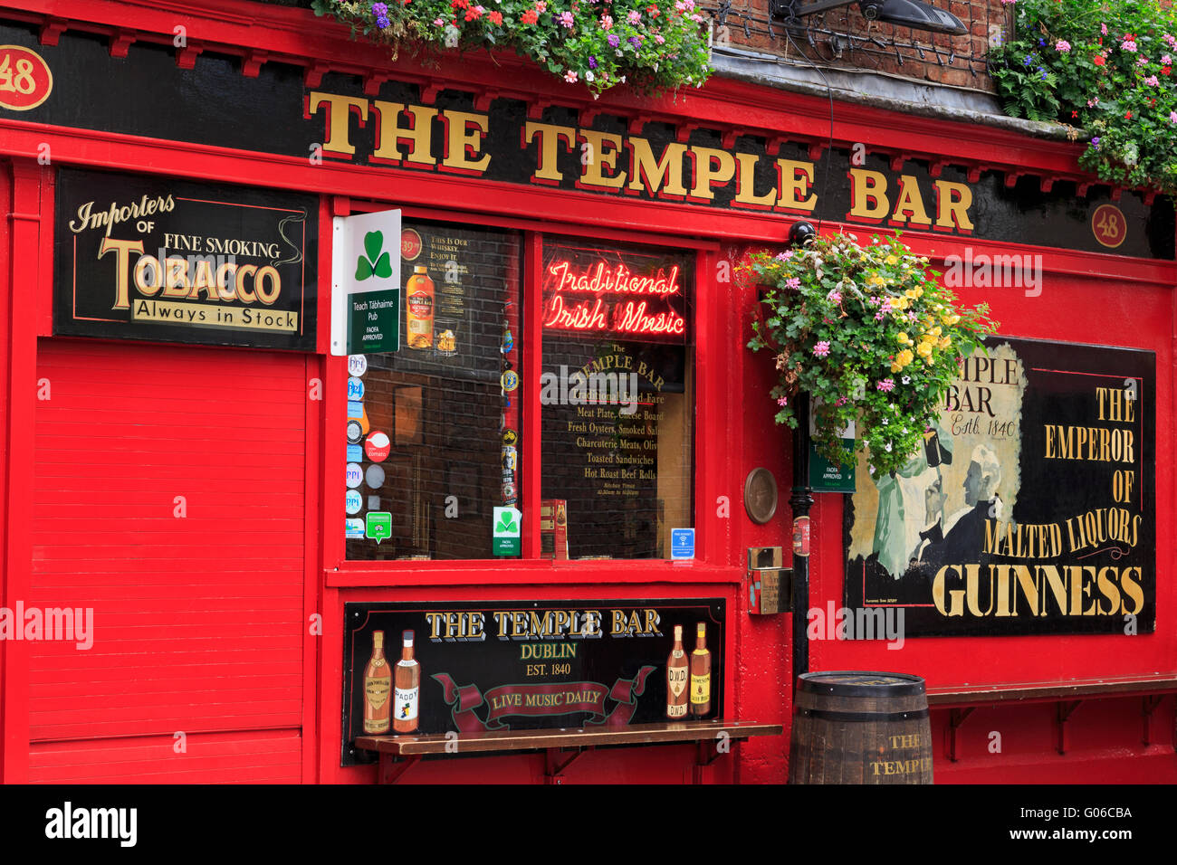 Pub, Temple Bar, Dublin City, County Dublin, Leinster, Ireland, Europe Stock Photo