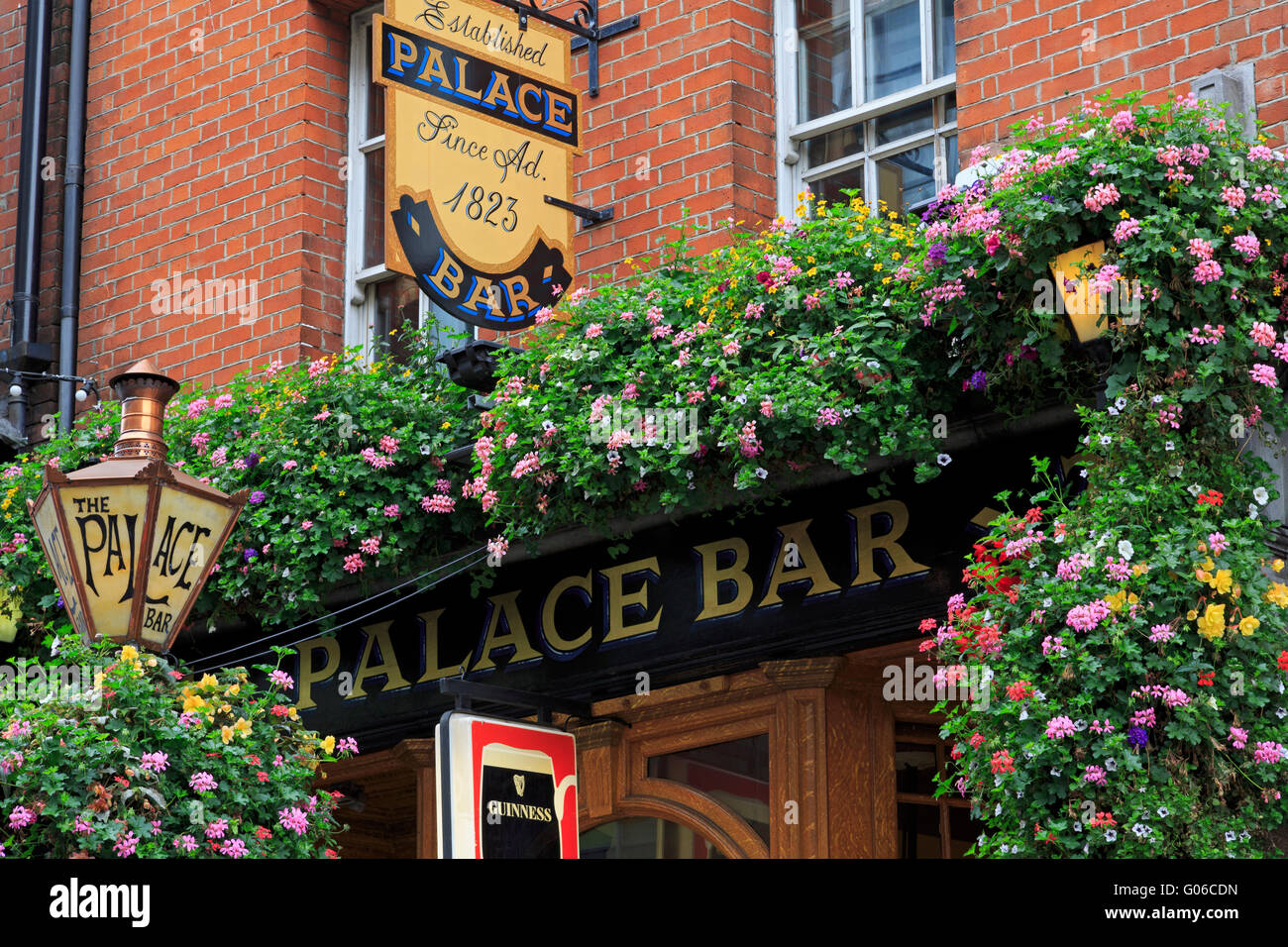 The Palace Bar,Temple Bar District, Dublin City, County Dublin, Leinster, Ireland, Europe Stock Photo