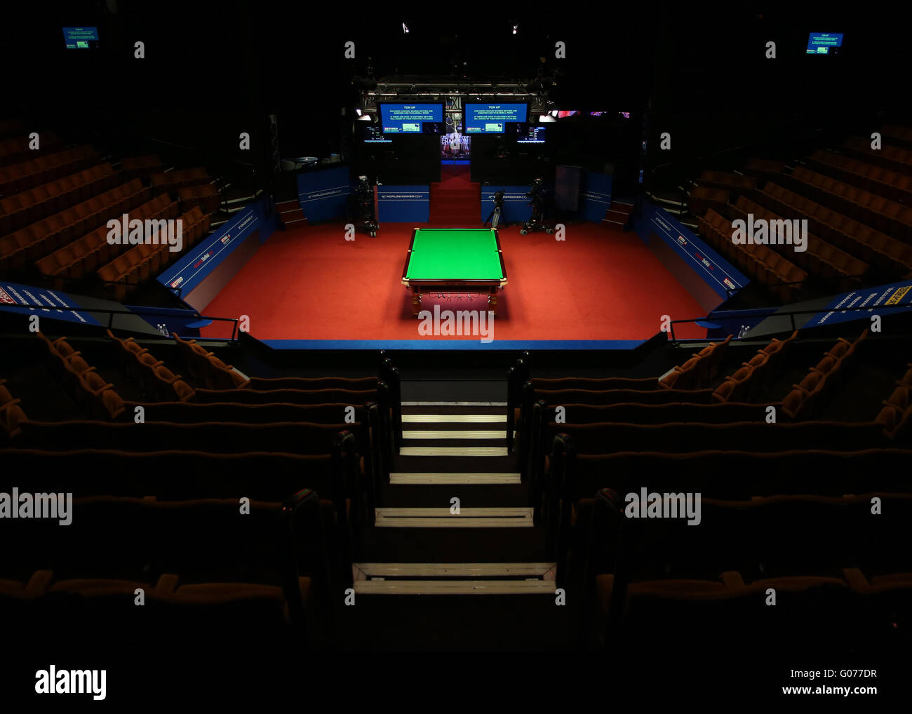 The Crucible, Sheffield, UK. 30th Apr, 2016. World Snooker