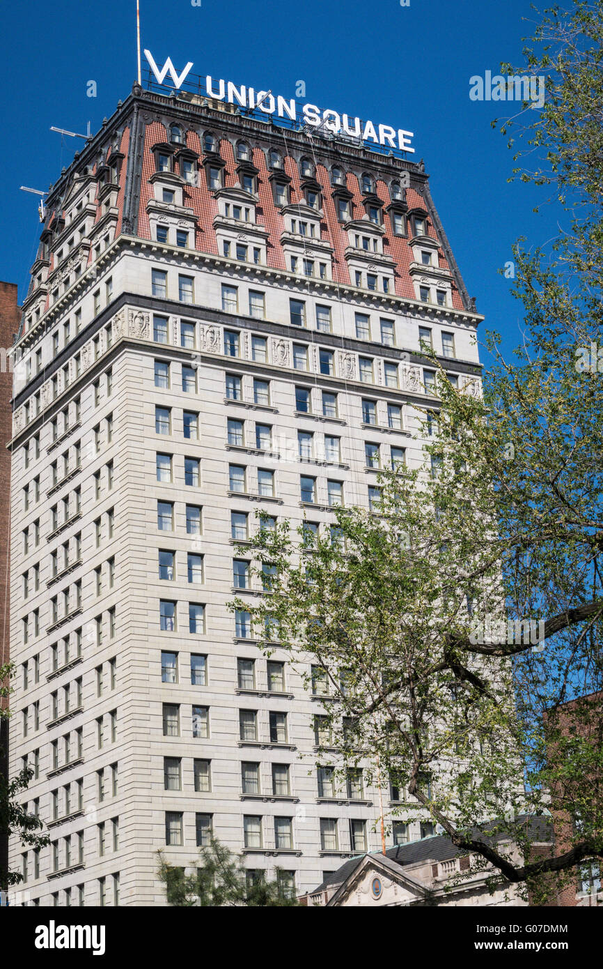 Hotel W Union Square, NYC Stock Photo - Alamy