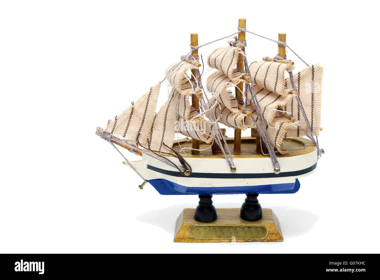 White sail on ship model hi-res stock photography and images - Alamy