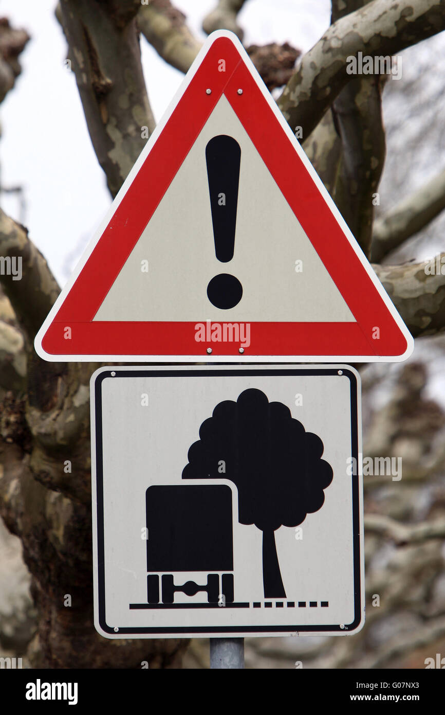 attention to drivers - trees clear height Stock Photo