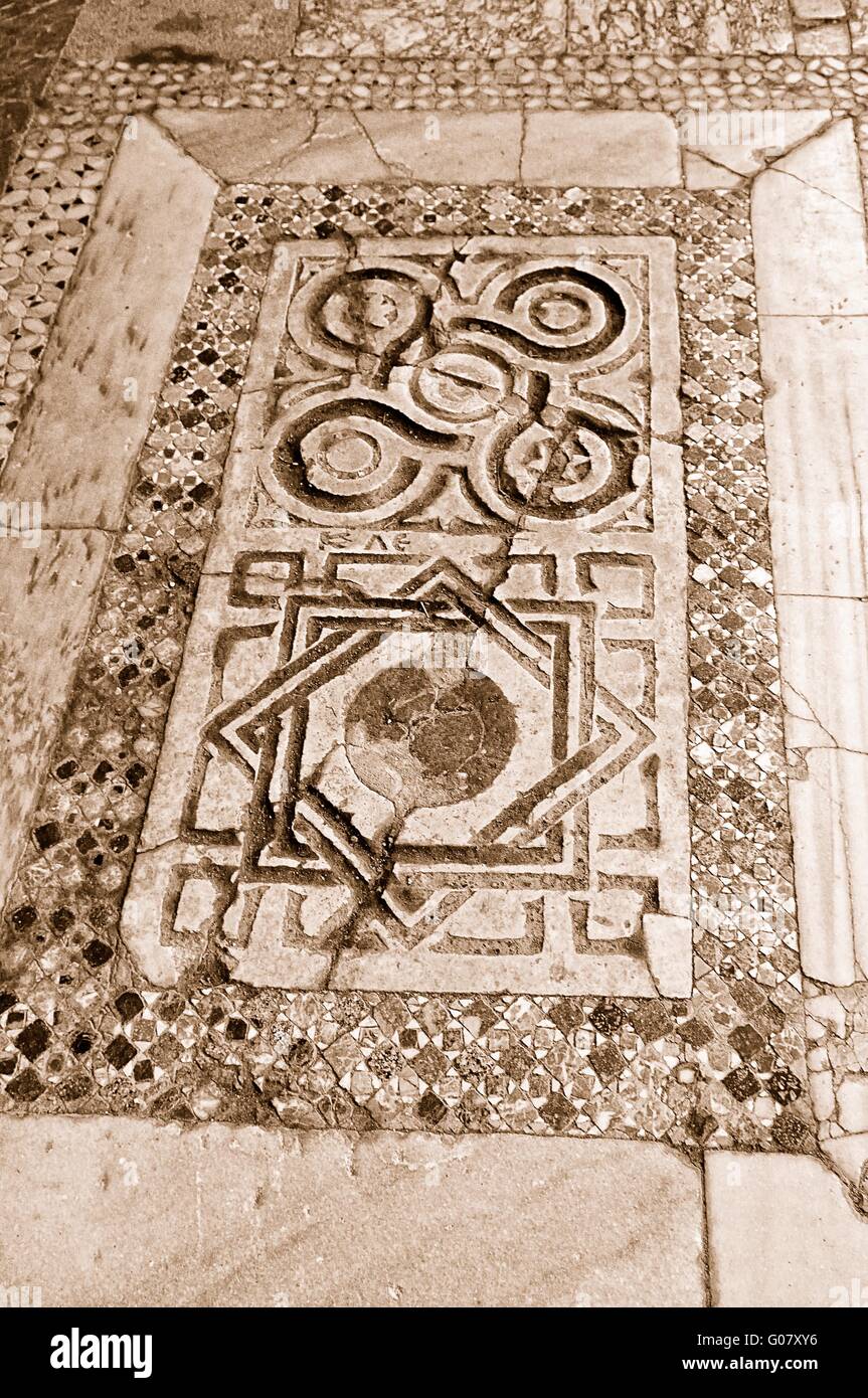 Floor mosaic church st nicholas hi-res stock photography and images - Alamy