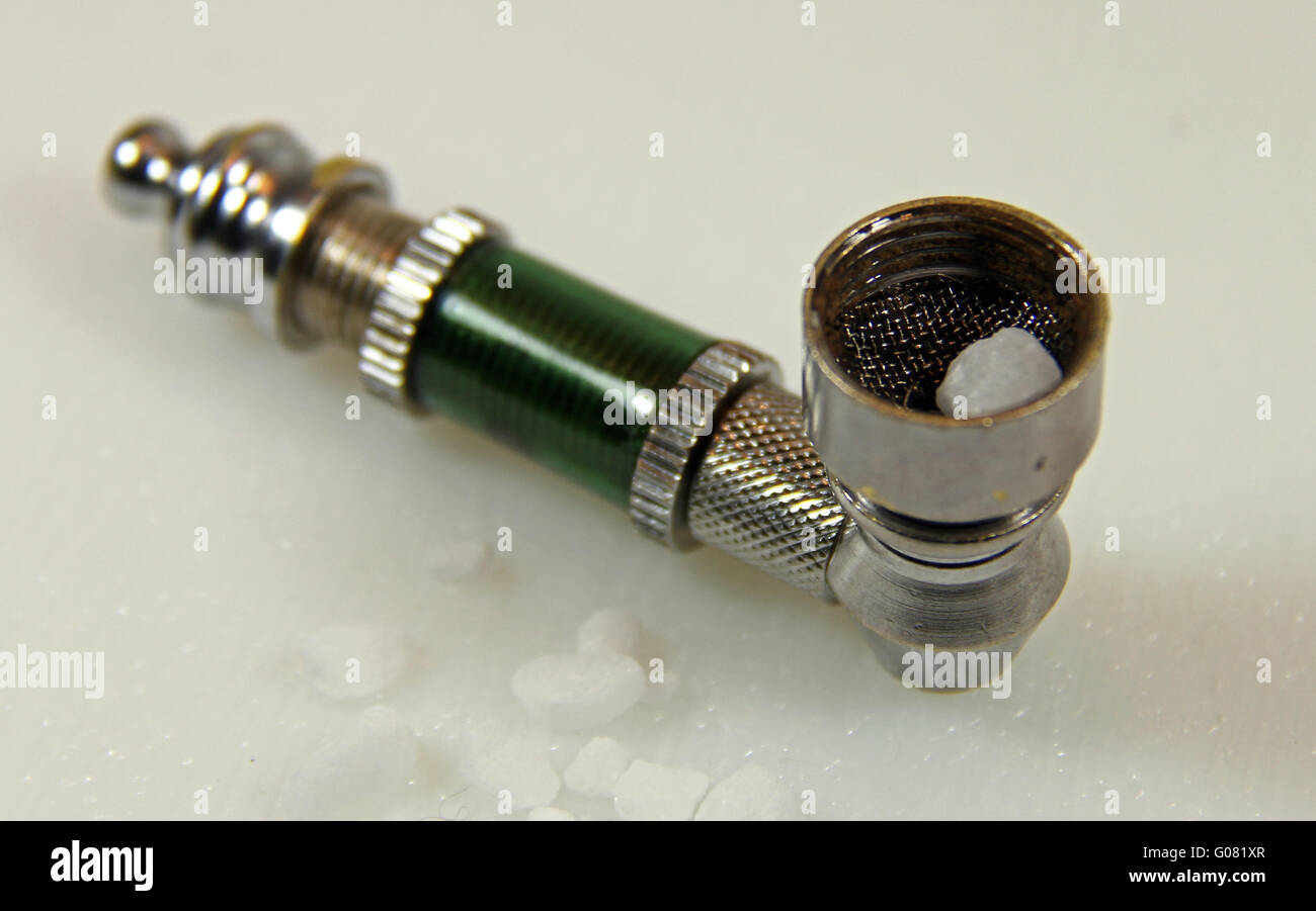 Crack pipe hires stock photography and images Alamy