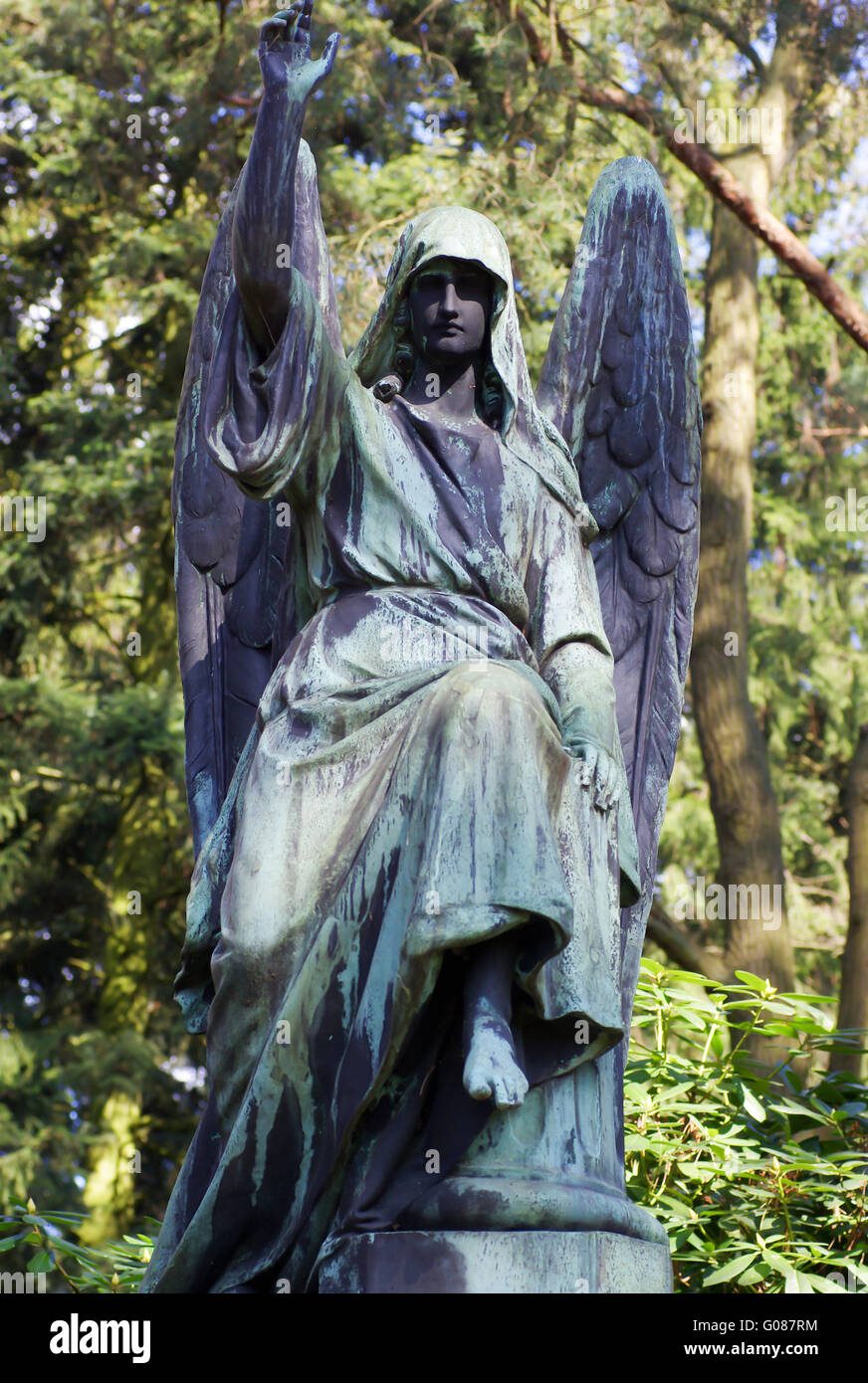 Angel statue on cemetery Stock Photo Alamy