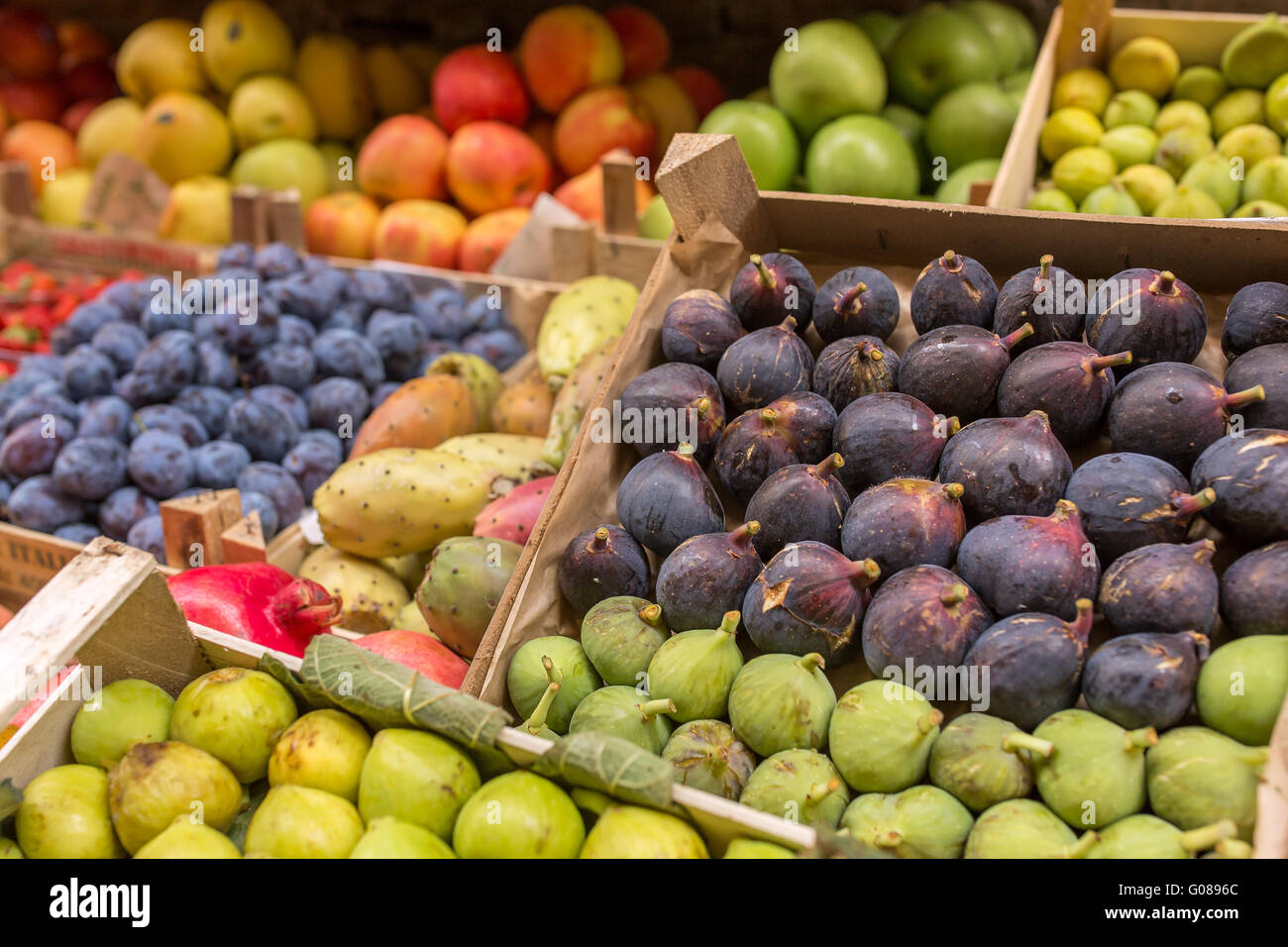 Fruits in boxes for sale in Italian market Stock Photo