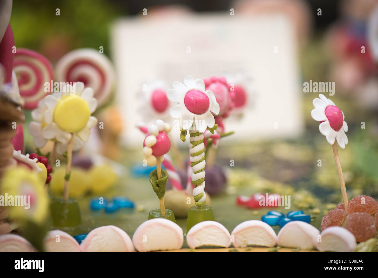 Candy flowers daisies at Cake International The Sugarcraft, Cake