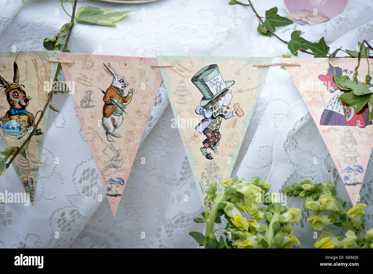 Mad Hatter afternoon tea party decorations at Cake International – The Sugarcraft, Cake Decorating and Baking Show in London Stock Photo