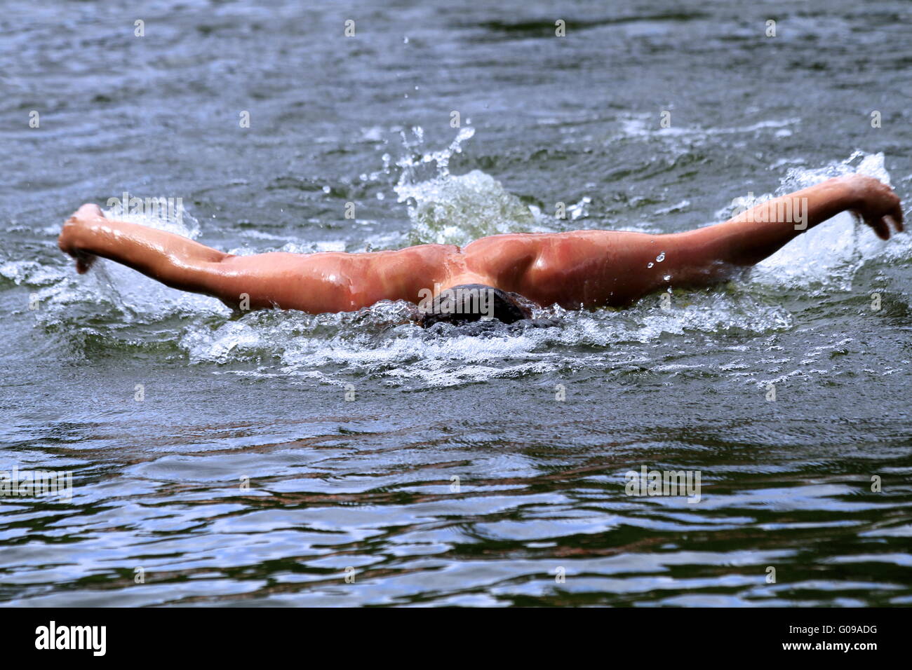 Arme baden hi-res stock photography and images - Alamy