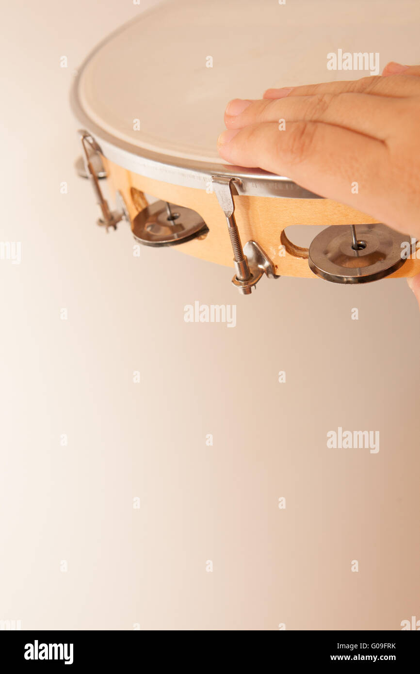 Percussion shaker woman hires stock photography and images Alamy