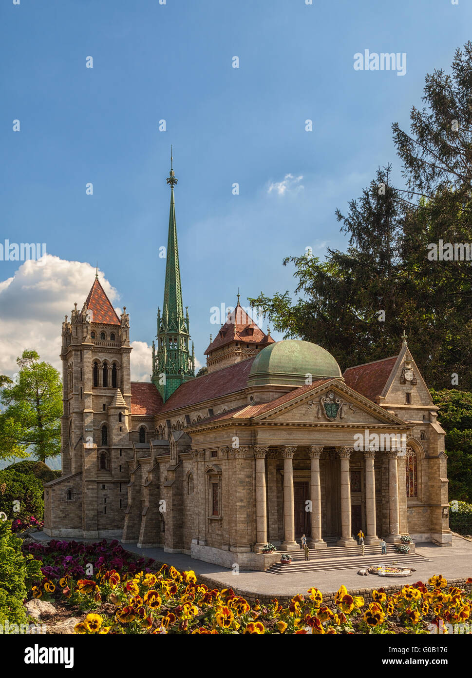 Saint Pierre cathedral Stock Photo Alamy