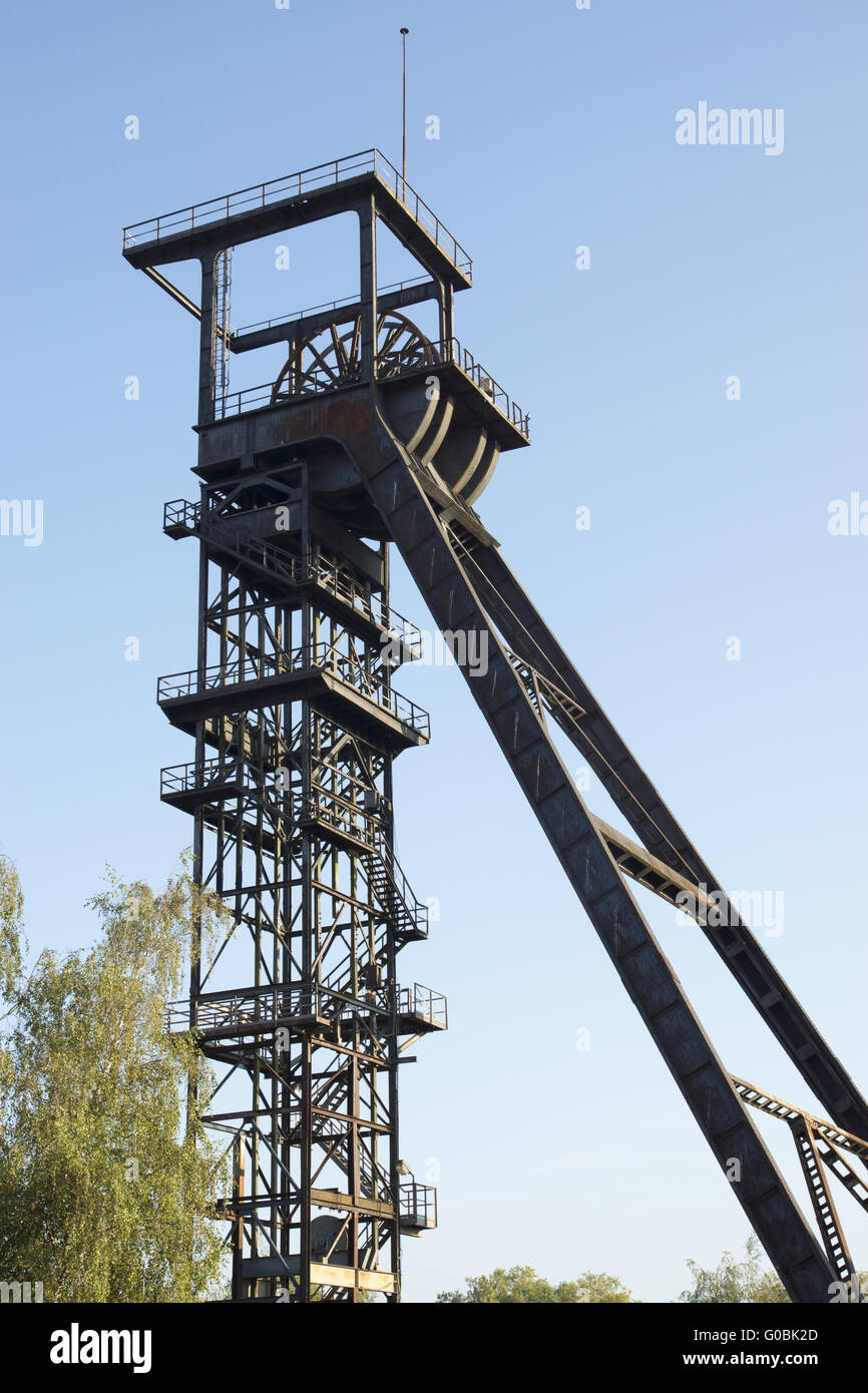 Mine shaft headgear hires stock photography and images Alamy