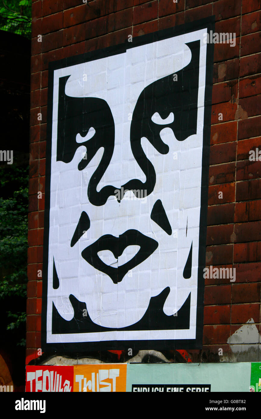 ein Graffity des Street Art Kuenstlers Shepard Fairey aus der "Andre the Giant"-Serie, Juni 2015, Berlin-Wedding. Stock Photo